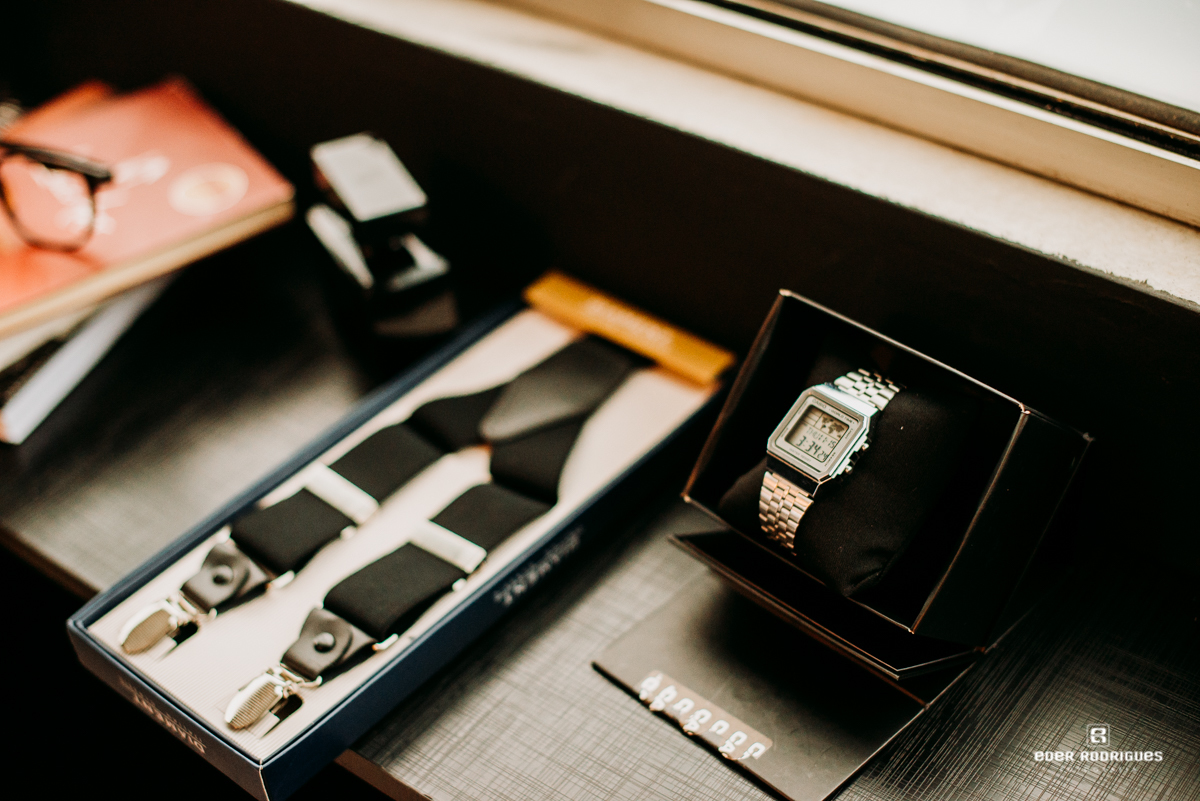 relogio do noivo PHD's Barber Club