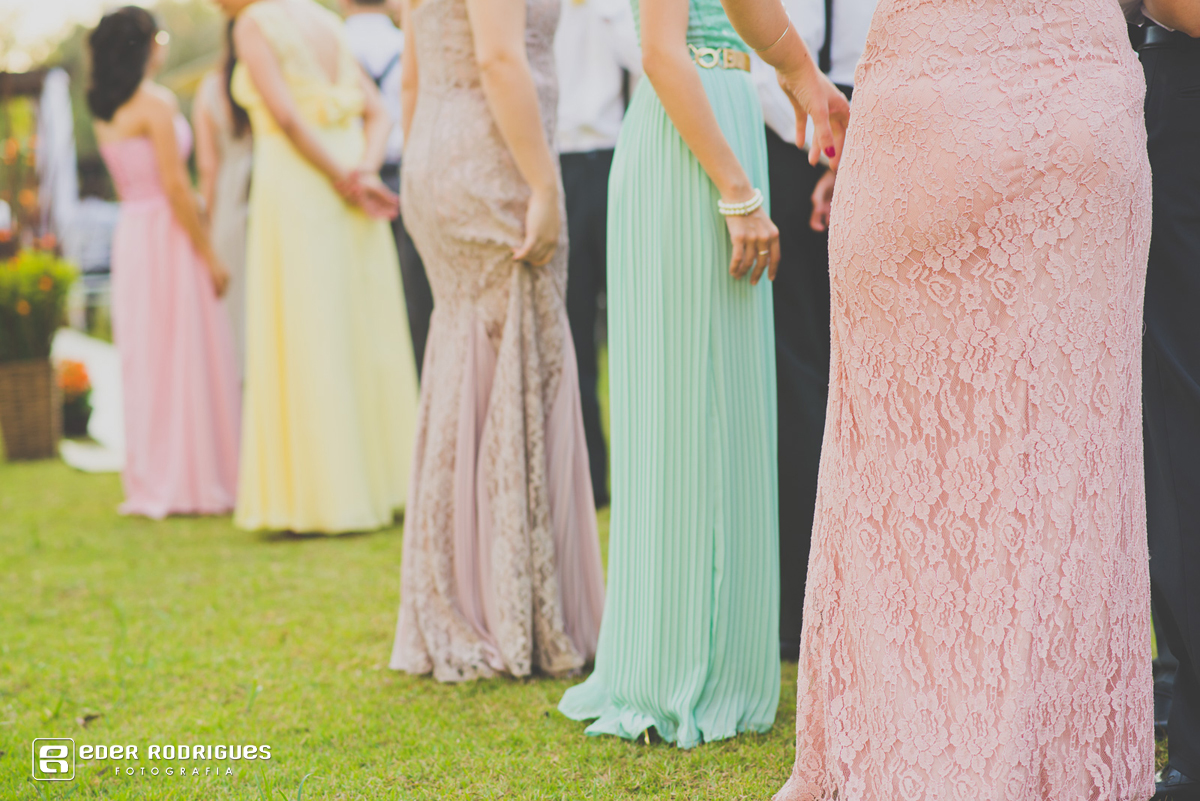 vestido das madrinhas no salão em sjcampos