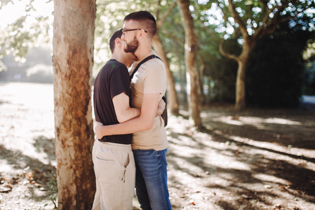 Um ensaio de casal em Portugal com estilo natural e romântico.