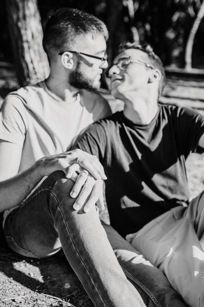 Um ensaio de casal em Portugal com estilo natural e romântico.