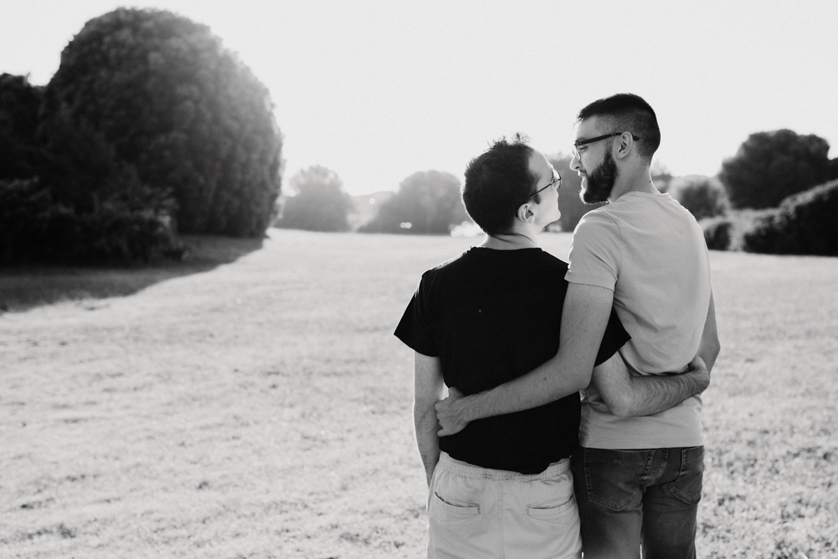 Um ensaio de casal em Portugal com estilo natural e romântico.