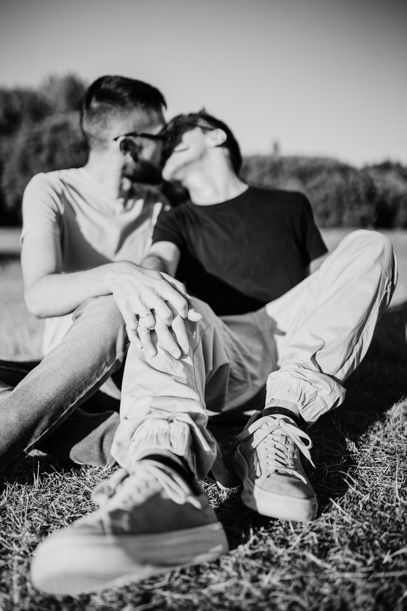 Um ensaio de casal em Portugal com estilo natural e romântico.