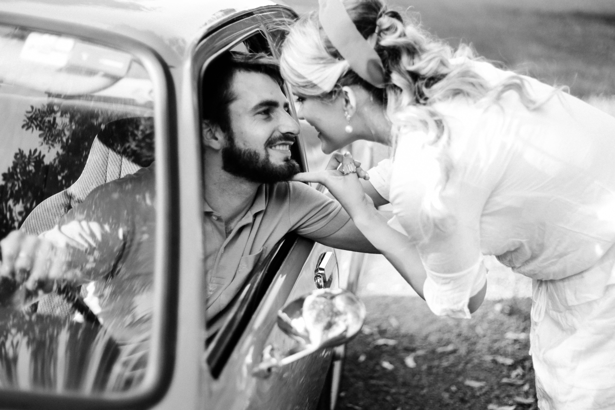 Um ensaio de casal em Portugal com estilo natural e romântico.