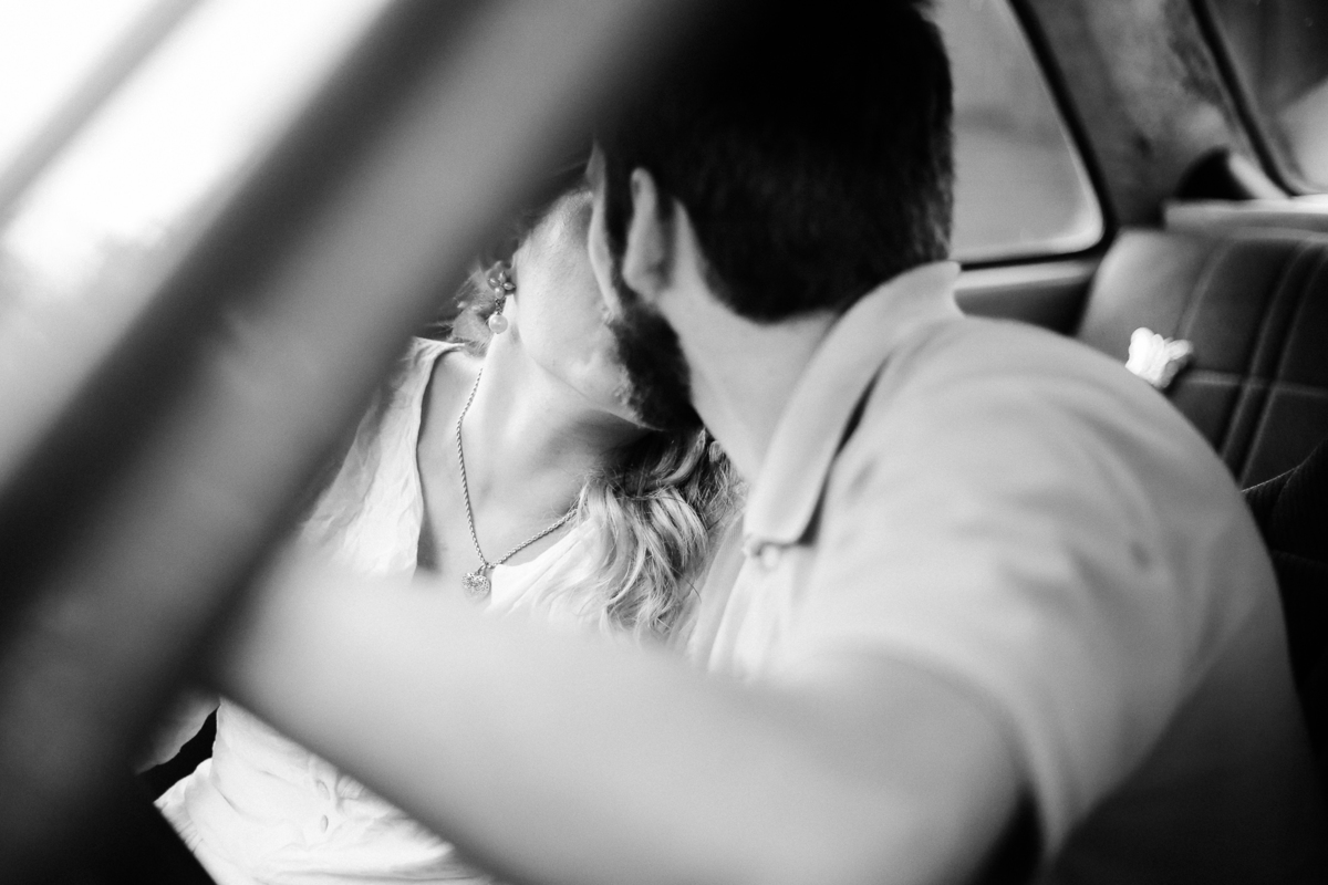 Um ensaio de casal em Portugal com estilo natural e romântico.