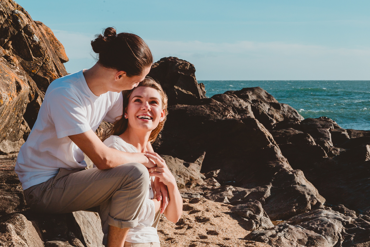 Um ensaio de casal em Portugal com estilo natural e romântico.
