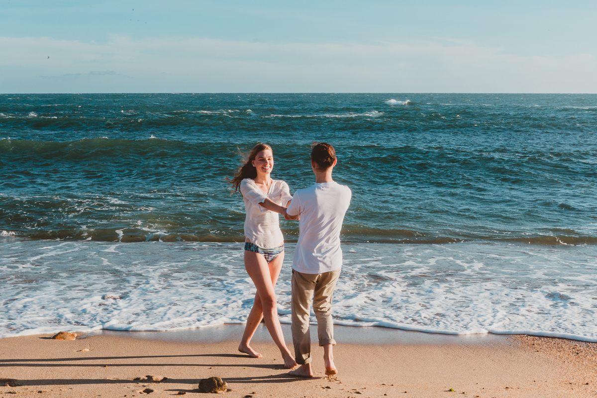 Um ensaio de casal em Portugal com estilo natural e romântico.