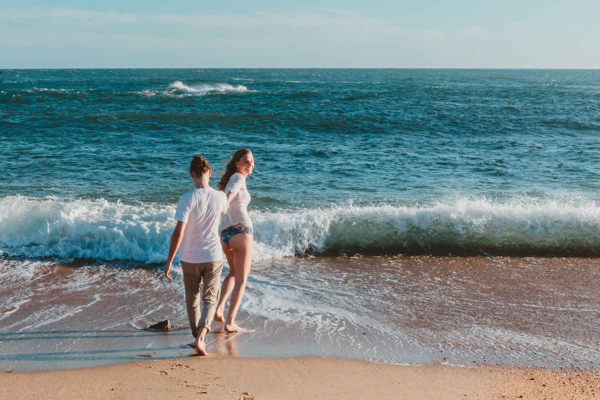 Um ensaio de casal em Portugal com estilo natural e romântico.