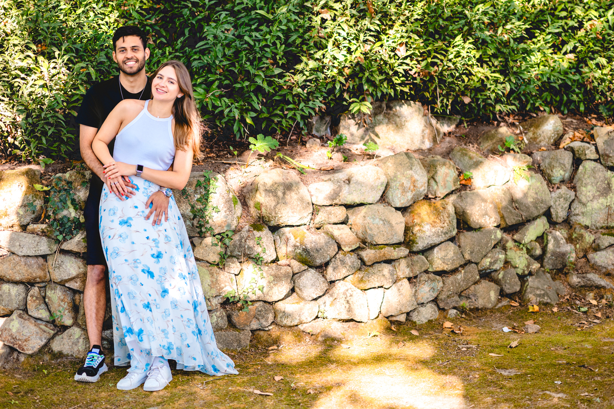 Um ensaio de casal em Portugal com estilo natural e romântico.