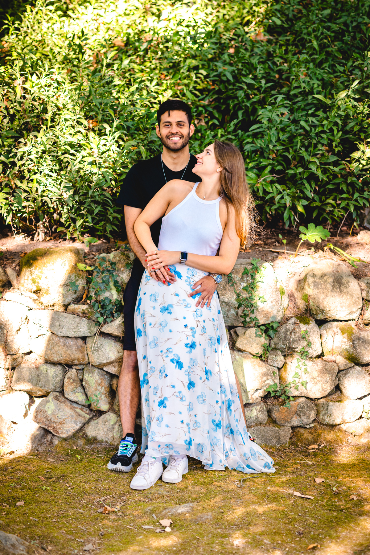 Um ensaio de casal em Portugal com estilo natural e romântico.