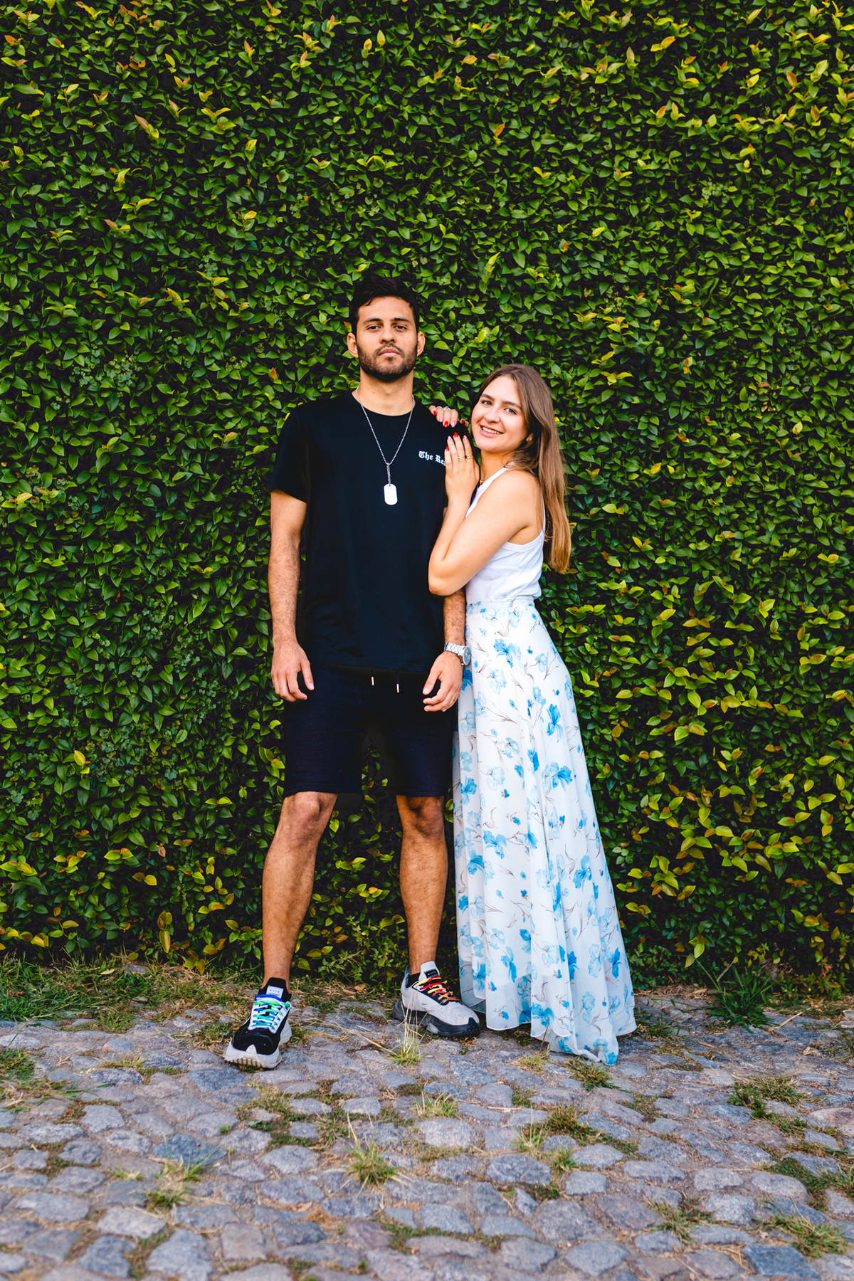 Um ensaio de casal em Portugal com estilo natural e romântico.