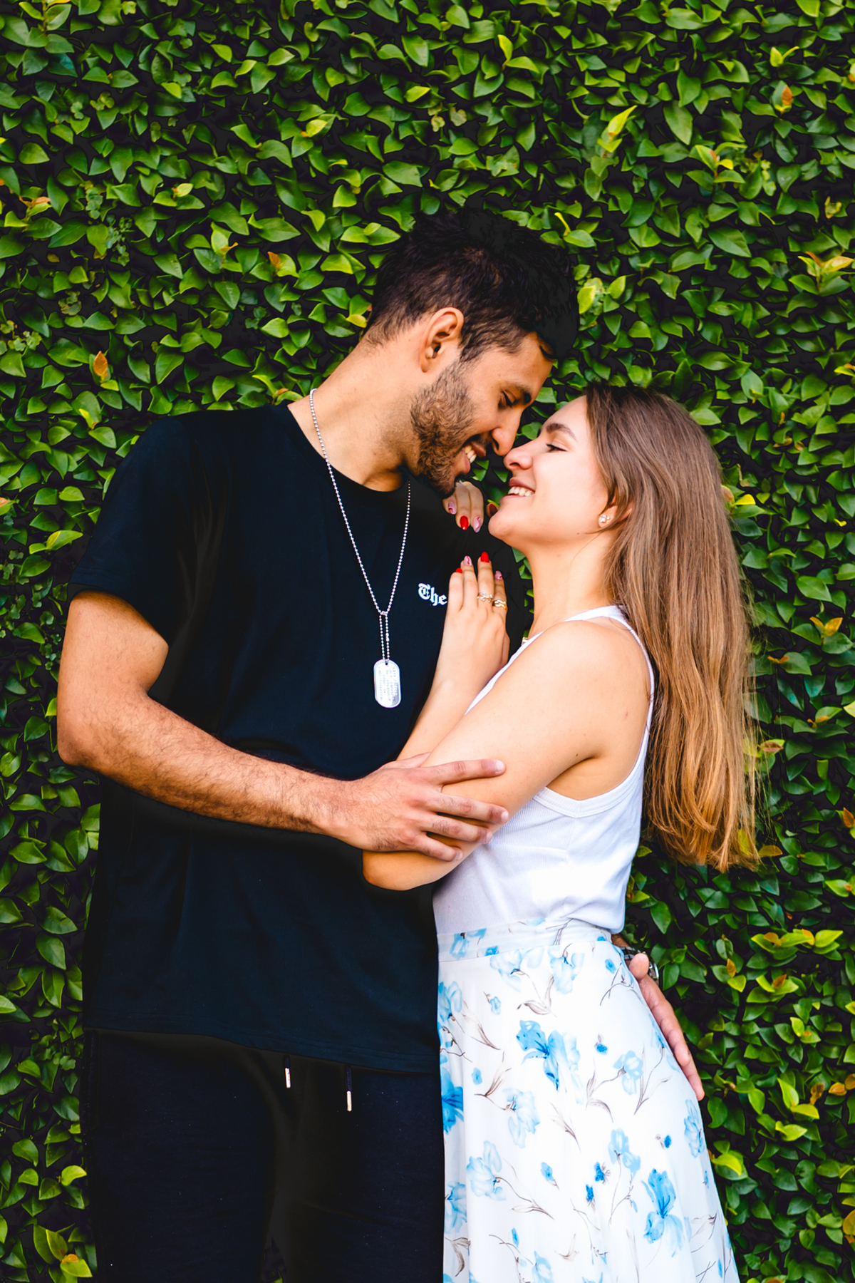 Um ensaio de casal em Portugal com estilo natural e romântico.