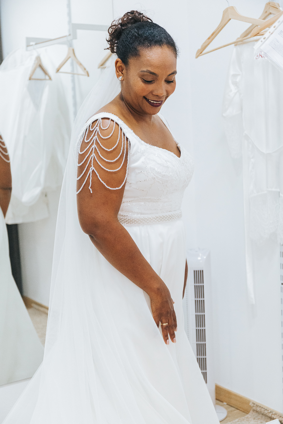 Ensaio Prova do Vestido da Noiva Eunice na loja Rossy Noivas - Vila Nova de Gaia