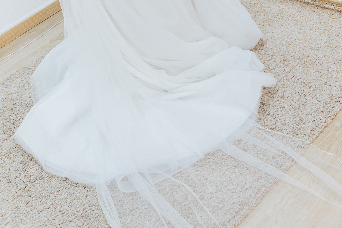 Ensaio Prova do Vestido da Noiva Eunice na loja Rossy Noivas - Vila Nova de Gaia