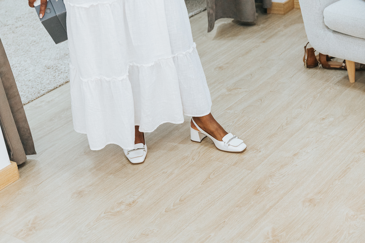 Ensaio Prova do Vestido da Noiva Eunice na loja Rossy Noivas - Vila Nova de Gaia