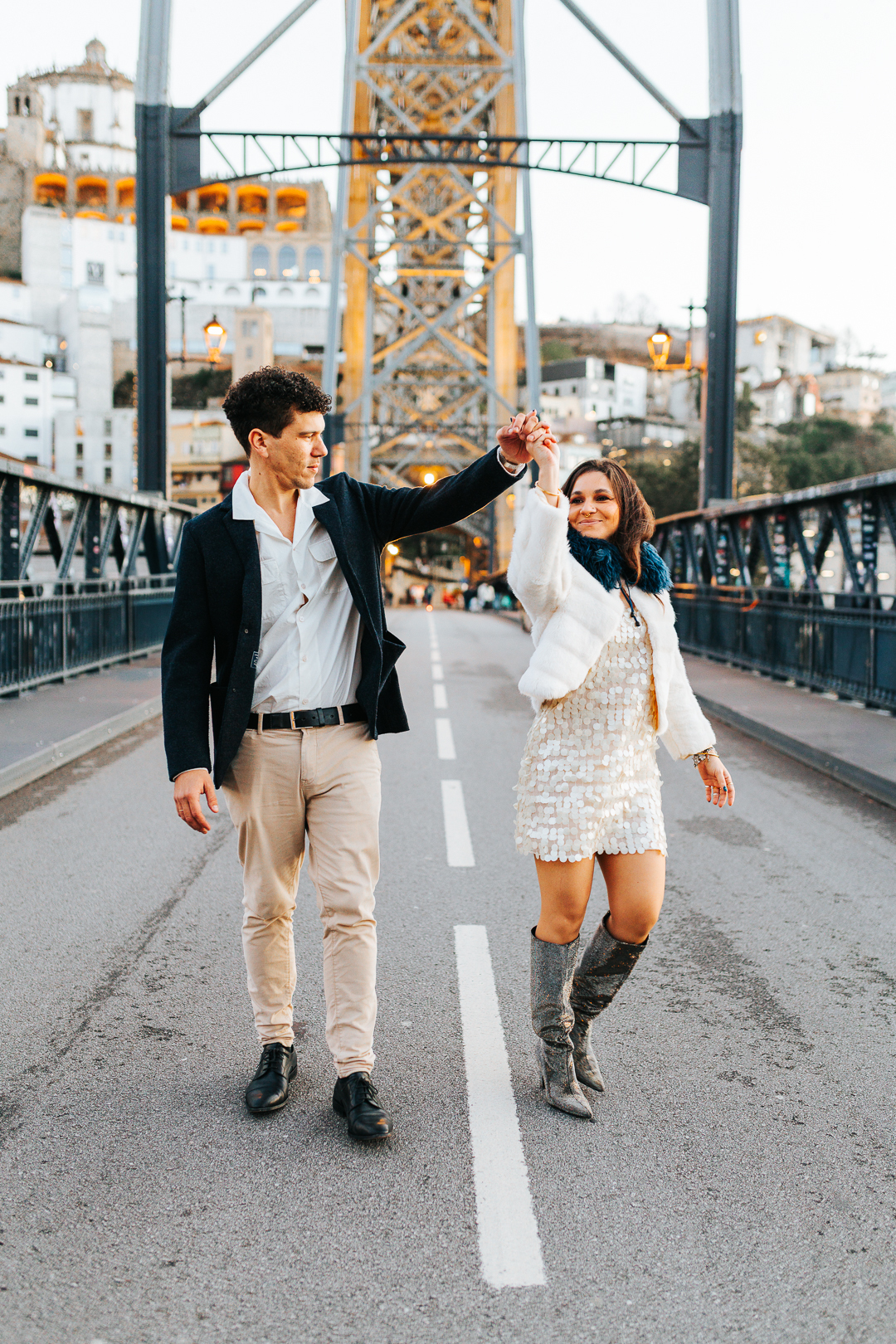 Ensaio de casal Vanessa e Thiago na Ponte D. Luís I - Porto