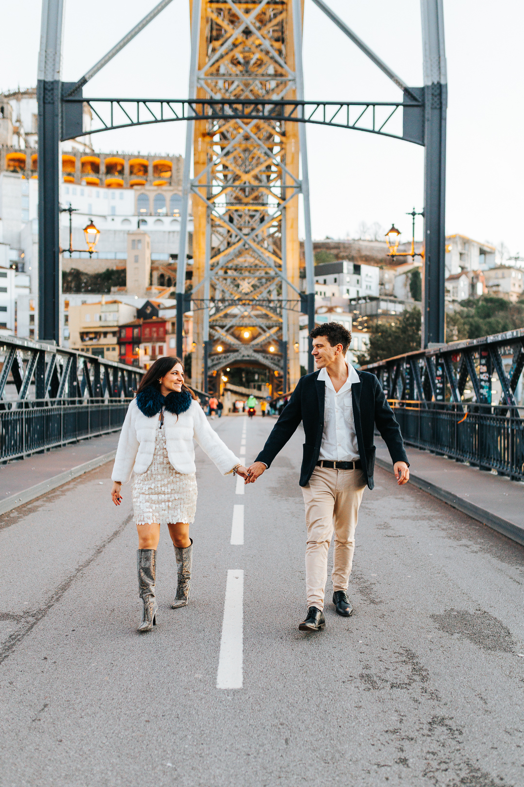 Ensaio de casal Vanessa e Thiago na Ponte D. Luís I - Porto