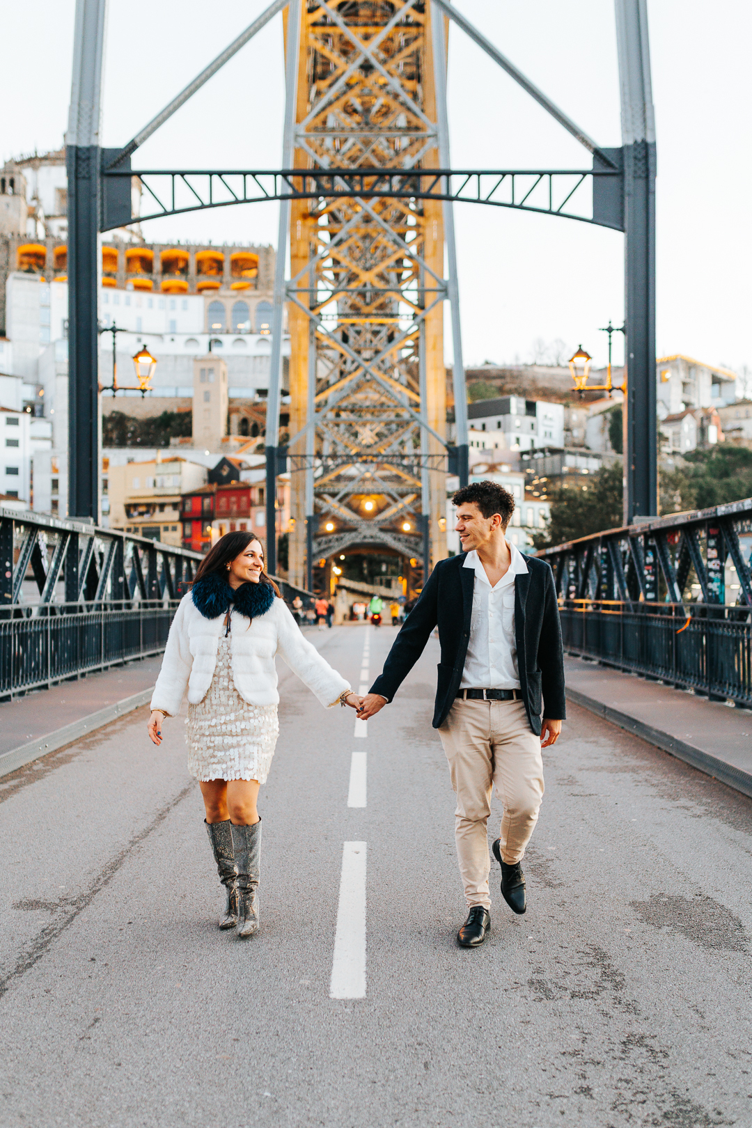 Ensaio de casal Vanessa e Thiago na Ponte D. Luís I - Porto