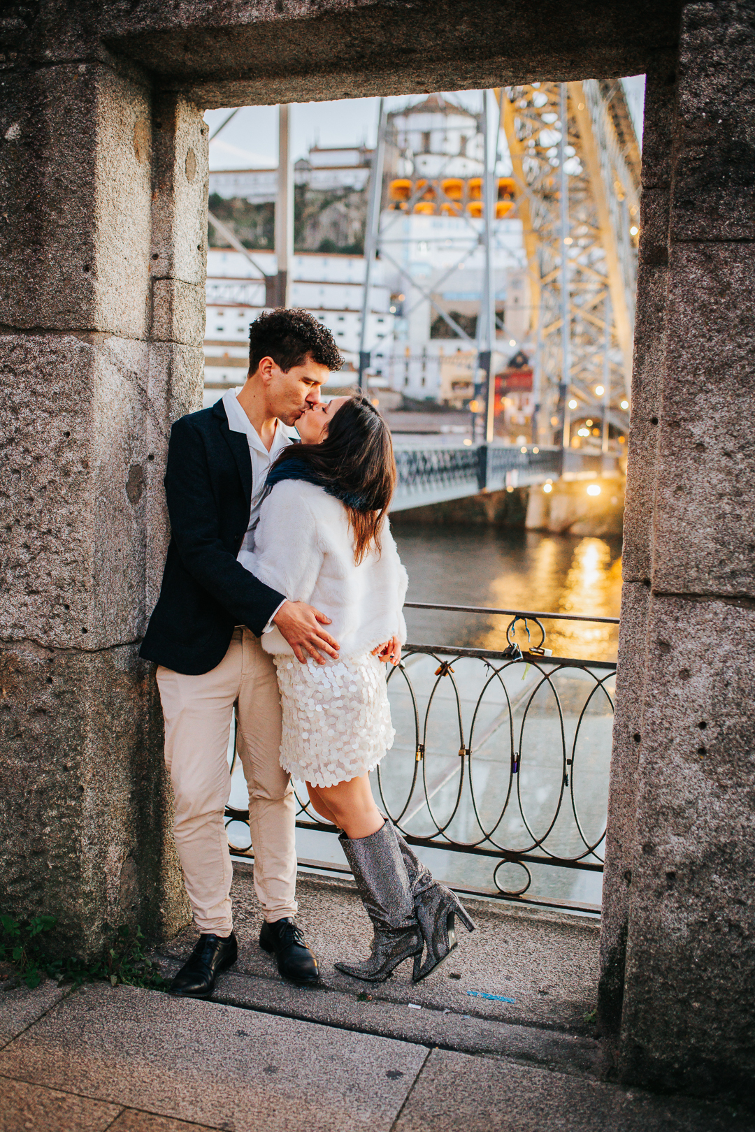 Ensaio de casal Vanessa e Thiago na Ponte D. Luís I - Porto