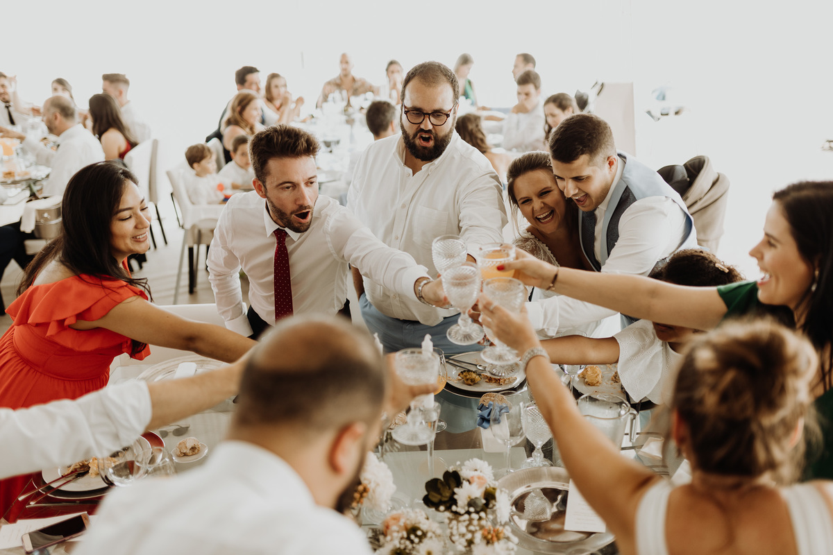 brinde aos noivos casamento na praia