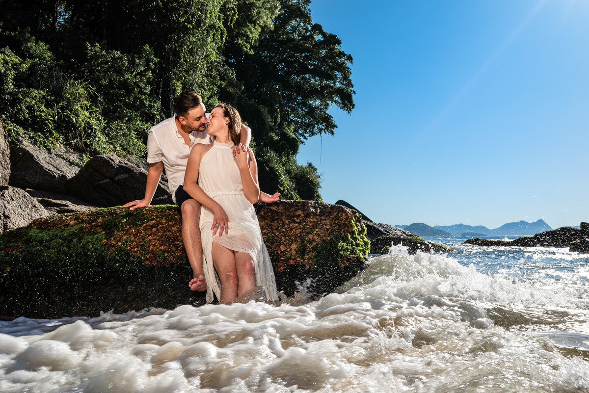 fotografia-de-casamento-rj-ensaio-pre-wedding-praia-vermelha-fotos-da-fotógrafa-de-casamento-jaque-salles