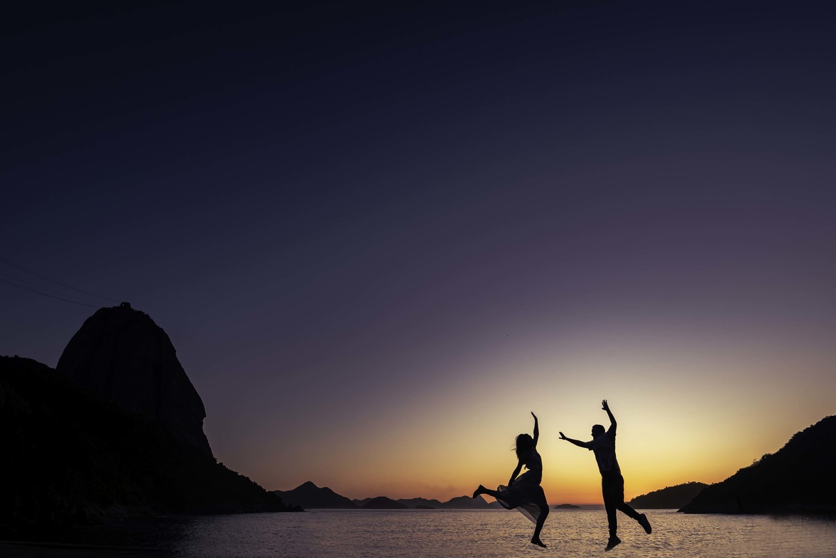 Ensaio fotográfico pre wedding na praia vermelha. Fotos da fotógrafa de casamento RJ Jaque Salles