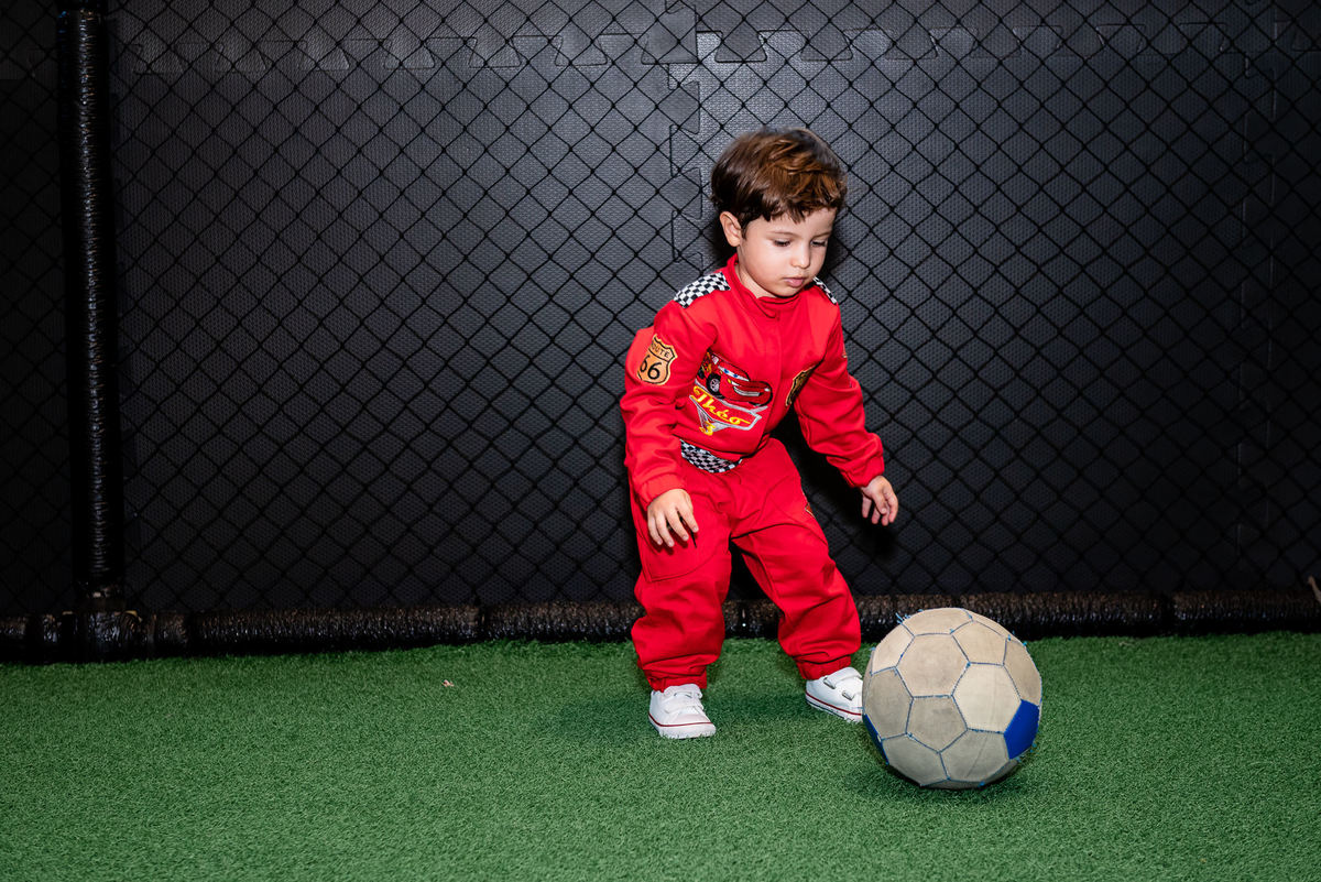 Festa infantil na Cidade Animasom, tema Carros, no Jockey Club Brasileiro na Lagoa Rodrigo de Freitas. Aniversário Theo 3 anos, fotografia de Jaque Salles.
