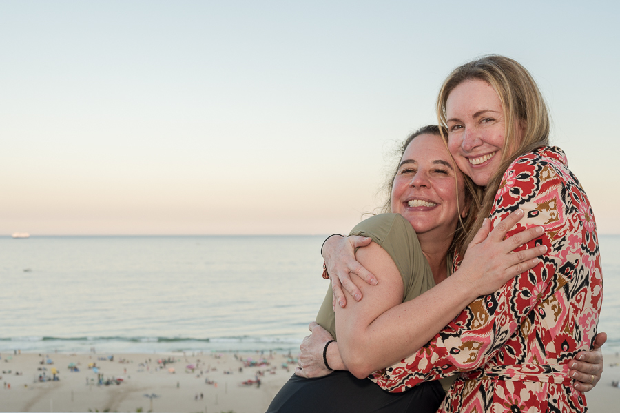 Suíte sexto andar Copacabana Palace. Fotografia de casamento no Hotel Belmond Copacabana Palace, Rio de Janeiro, RJ. Festa de casamento, comemoração bodas de prata no Copacabana Palace. Fotos da fotógrafa de casamento no RJ Jaque Salles fotografia.