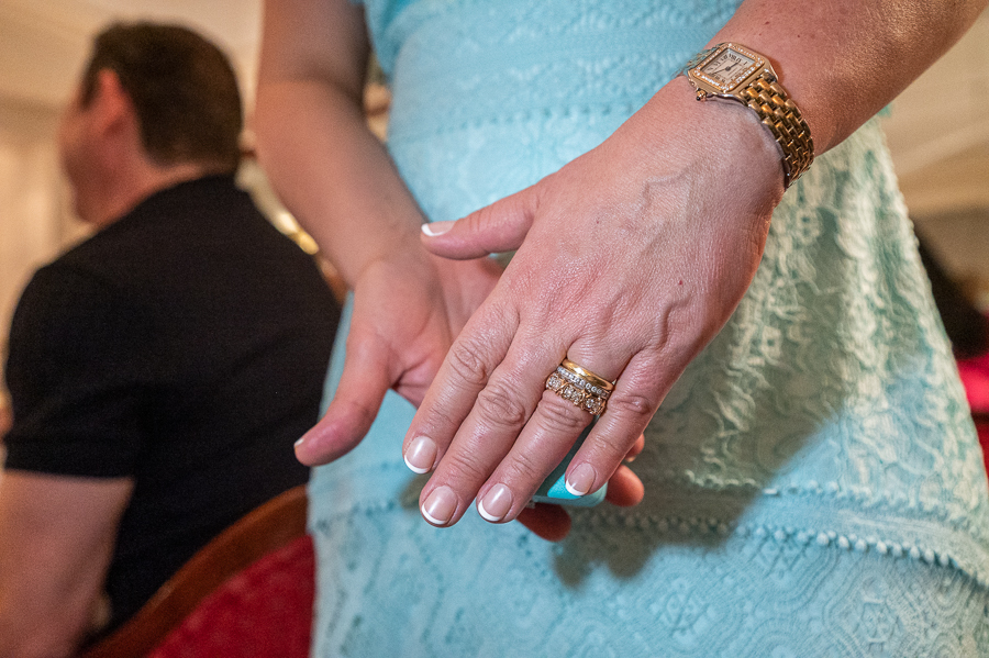 Aliança Tiffany - Jantar bodas de Prata  Ristorante Cipriani. Fotografia de casamento Hotel Copacabana Palace, Rio de Janeiro. Festa de casamento, comemoração bodas de prata no Copacabana Palace. Fotos da fotógrafa de casamento Jaque Salles fotografia.