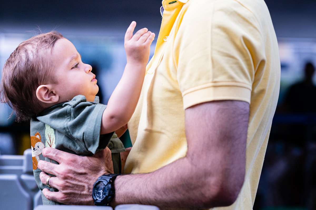Aniversário Infantil de menino, festa de um ano com o tema bosque. Fotografia infantil no Rio de Janeiro um aninho do bebê Noah. Fotos da fotógrafa infantil Jaque Salles Fotografia.