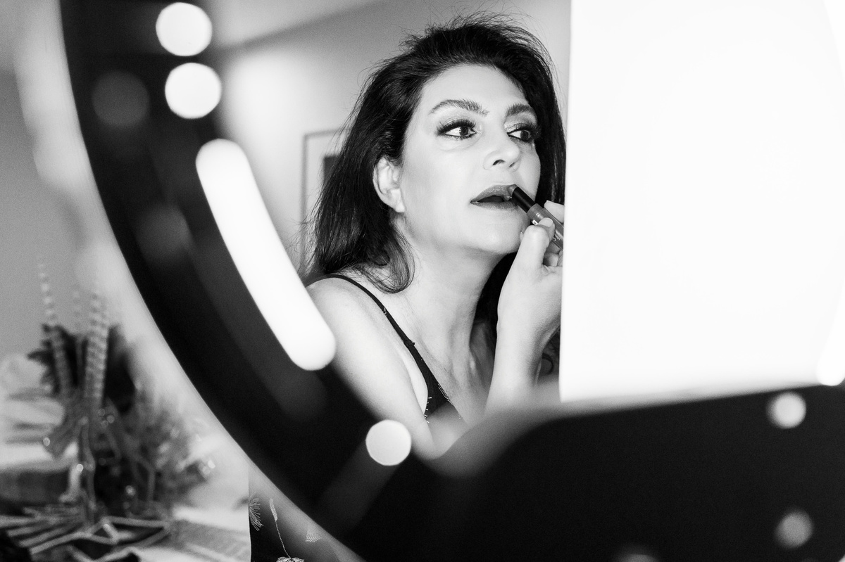 Ensaio fotográfico da destaque de carnaval da Unidos da Tijuca, Daniella. Retratos realizados no Hotel Windsor Excelsior Copacabana. Imagens da fotógrafa, Jaque Salles Fotografia.