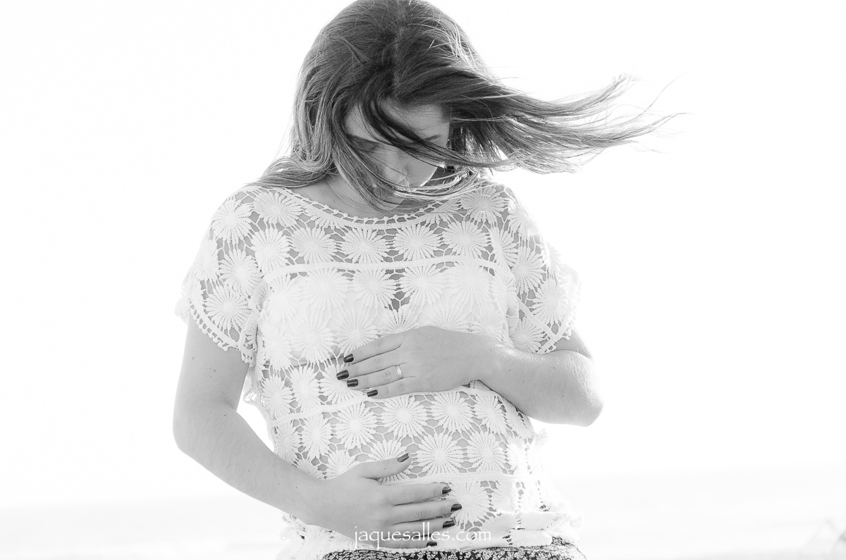 Gestante fazendo ensaio fotográfico