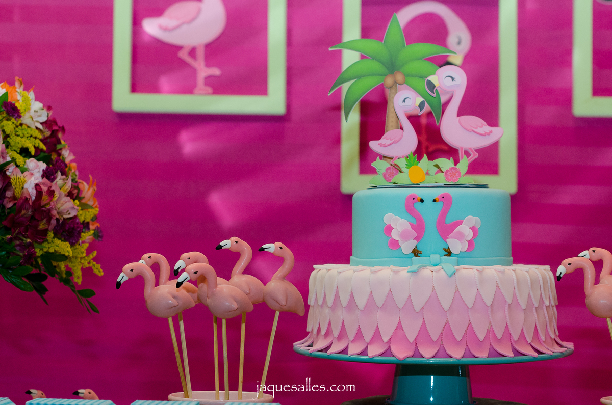 Cake designer bolo flamingo
