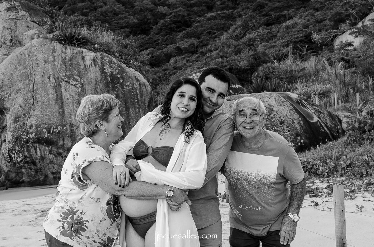 ensaio fotográfico de casais gestantes e avós