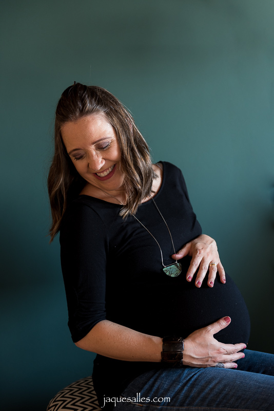 Ensaio Fotográfico Gestante realizada na Pousada Le Siramat em Nogueira, região serrana de Petrópolis. Imagens da Fotógrafa de Retratos Femininos Jaque Salles