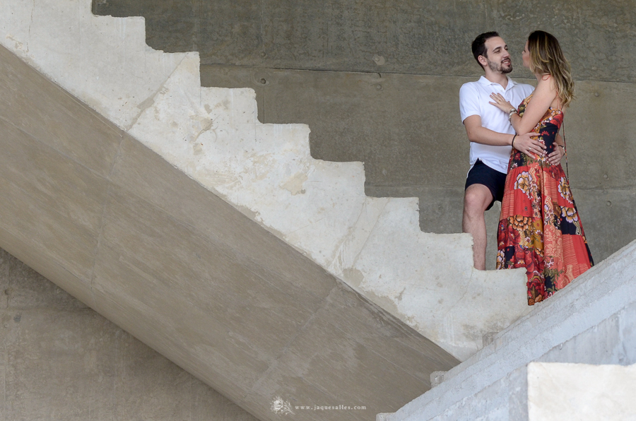 Fotógrafa faz ensaio de casais na cidade das artes rj e clientes fazem elogio público a profissional