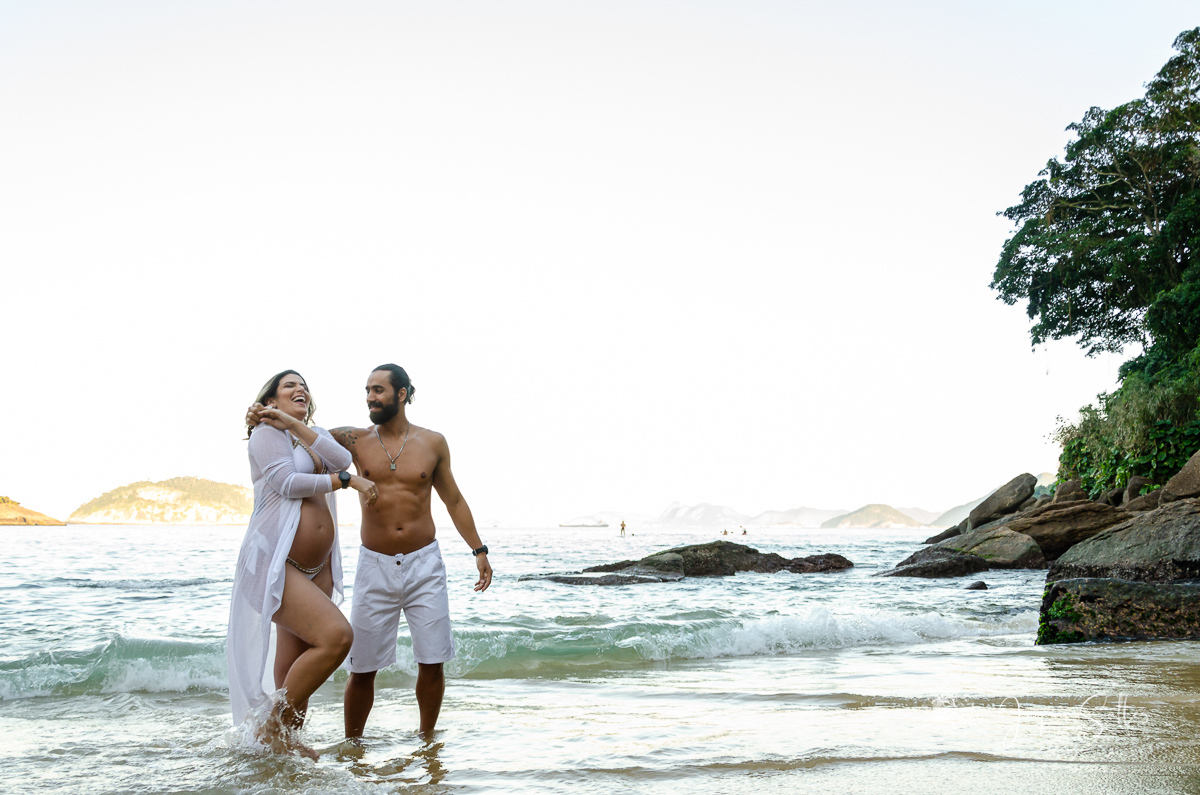 Fotógrafa carioca Jaque Salles realiza Ensaio Fotográfico de Gestante aos pés do Bondinho do Pão de Açucar - Rio de Janeiro, RJ