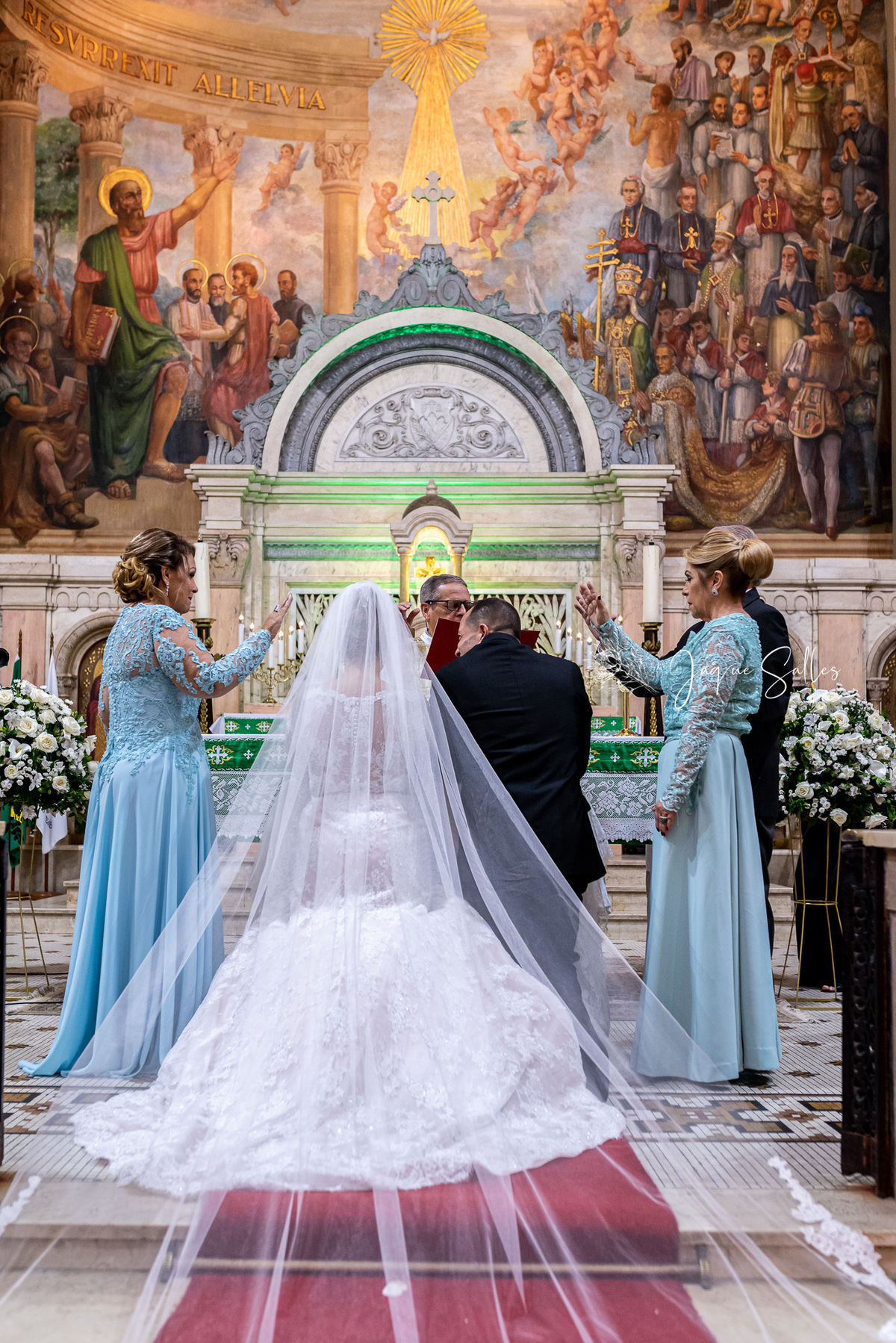 Fotografia do casamento de Ana Catarina e Dagoberto na Igreja São Paulo Apóstolo localizada em Copacabana Rio de Janeiro - RJ registro de Jaque Salles Fotografia