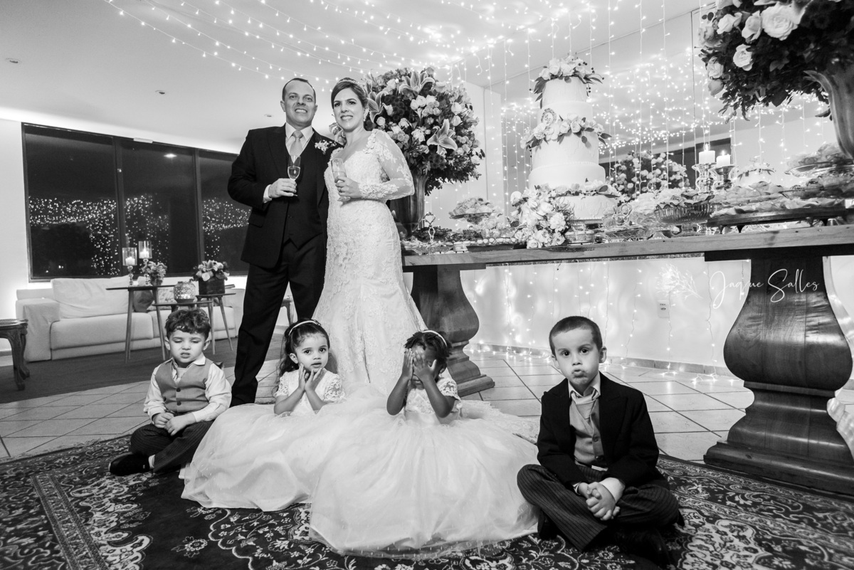 Festa de casamento no Leme Tênis Clube, Rio de Janeiro - RJ. Registro da fotógrafa Jaque Salles 