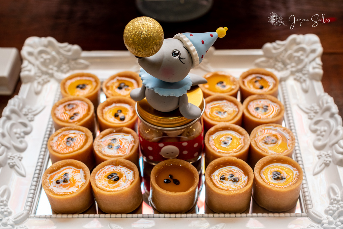 Idéias de decoração e bolo para festa circo vermelho menino. Fotografia de Jaque Salles