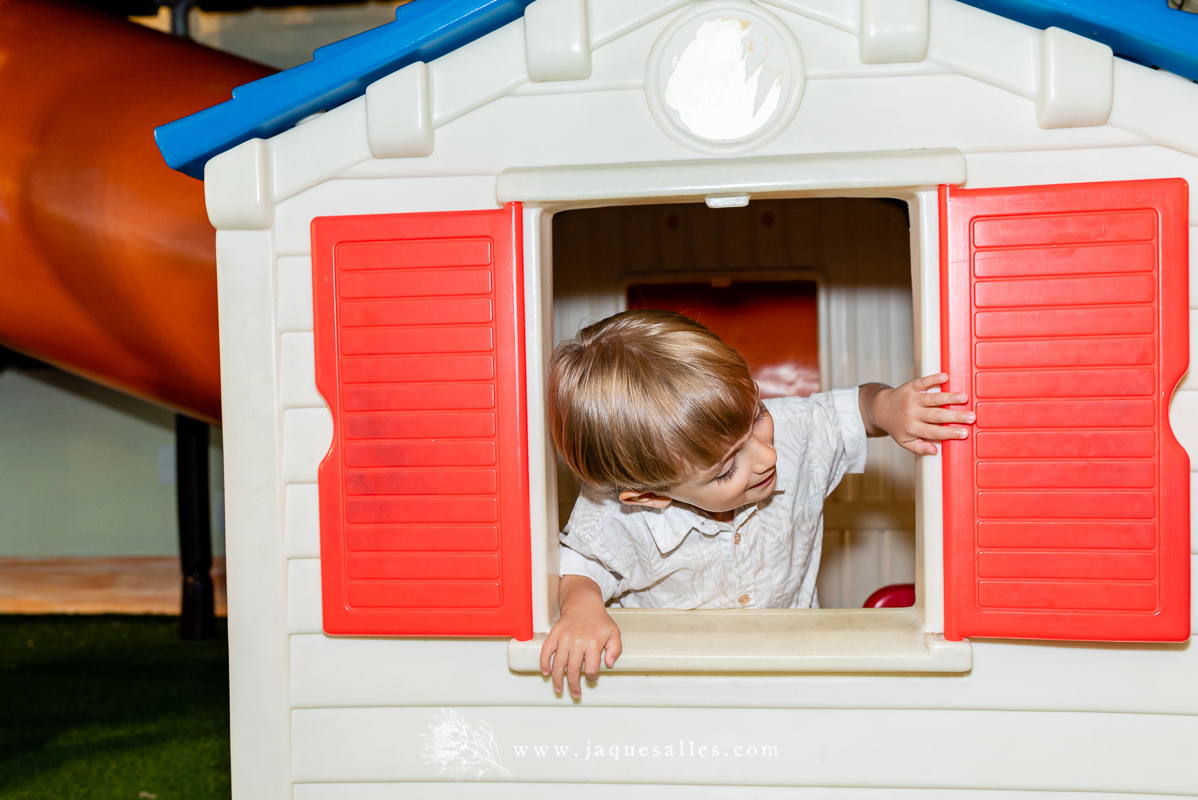 O Mundo Bita foi o Tema do Aniversário de dois anos do Davi. A Festa aconteceu na Casa de Festas Infantil Brincadeira é Coisa Séria, localizada na Freguesia de Jacarepaguá, RJ. Imagens da Fotógrafa Jaque Salles