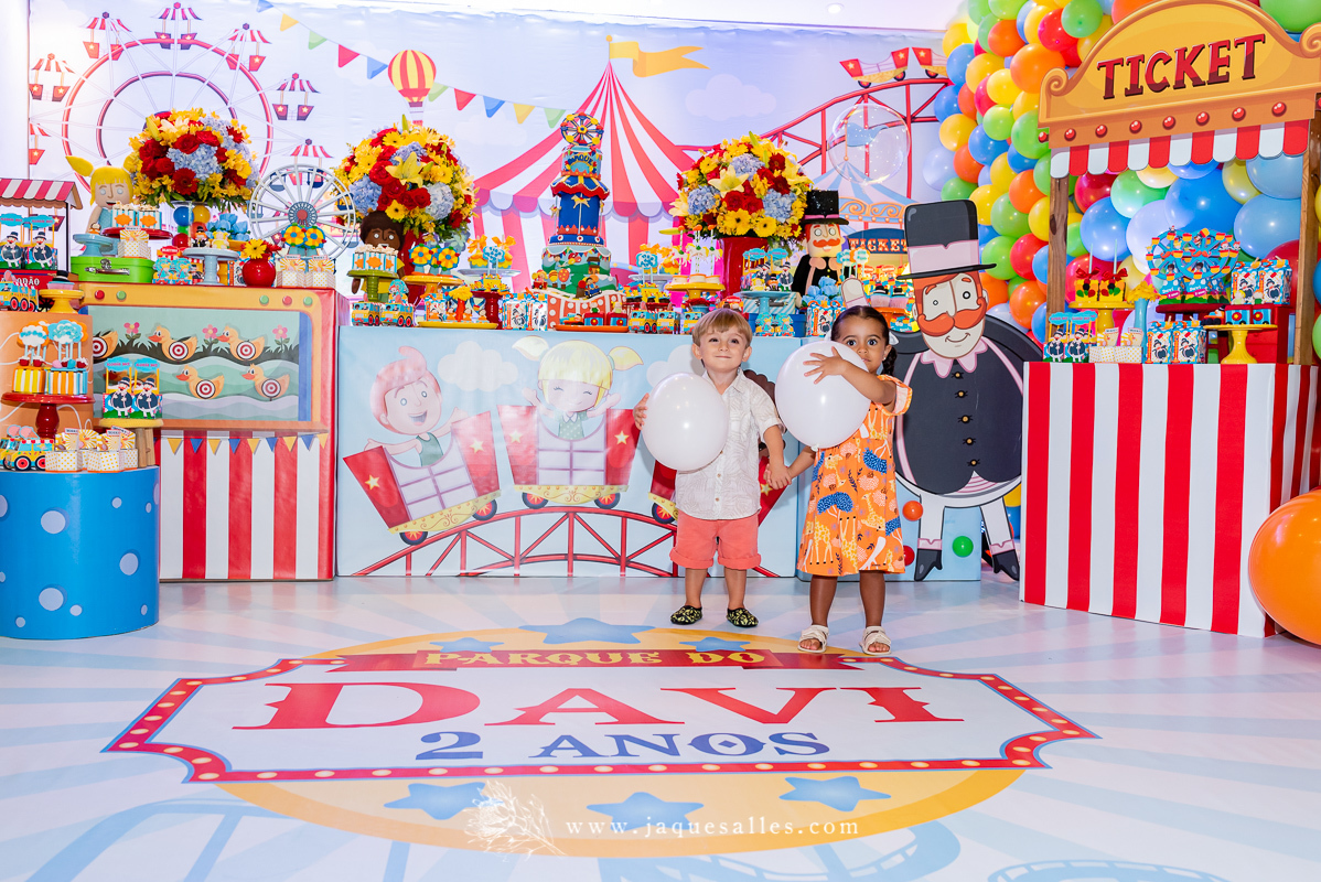 O Mundo Bita foi o Tema do Aniversário de dois anos do Davi. A Festa aconteceu na Casa de Festas Infantil Brincadeira é Coisa Séria, localizada na Freguesia de Jacarepaguá, RJ. Imagens da Fotógrafa Jaque Salles