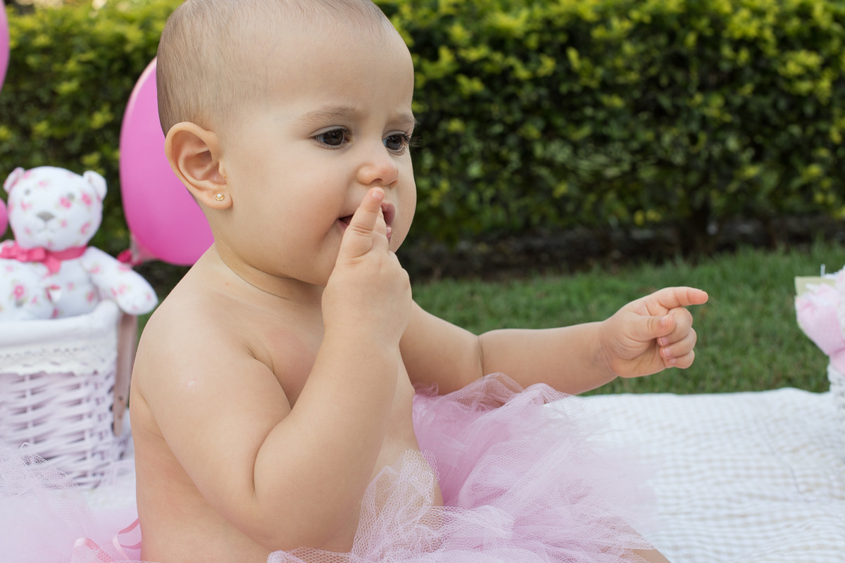 Fotógrafa RJ fotografa menina comendo doce pela primeira vez