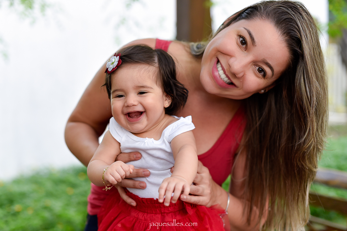 Fotógrafo documental registra felicidade de menininha
