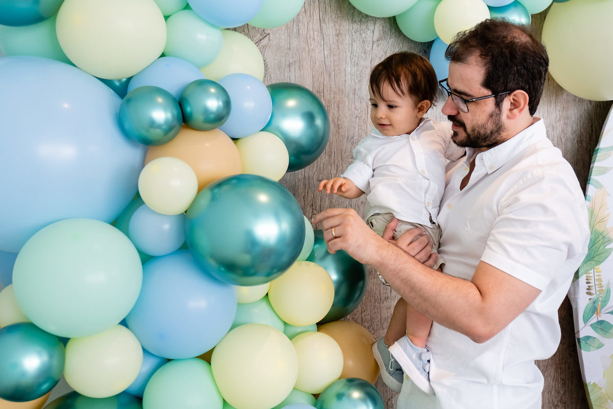 Fotografia infantil RJ. Aniversário de 1 ano do bebê Theo, tema da festa Dino Baby. Imagens da Fotógrafa de Festa Infantil Jaque Salles Fotografia