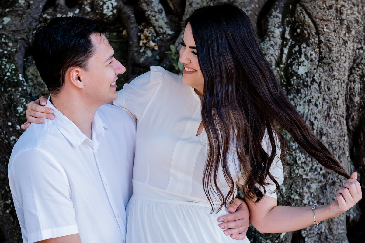 Ensaio fotográfico pré wedding ao amanhecer na Praia Vermelha, Urca - RJ.
Os noivos Emanuela e João foram fotografados pela fotógrafa de casamentos e famílias Jaque Salles.