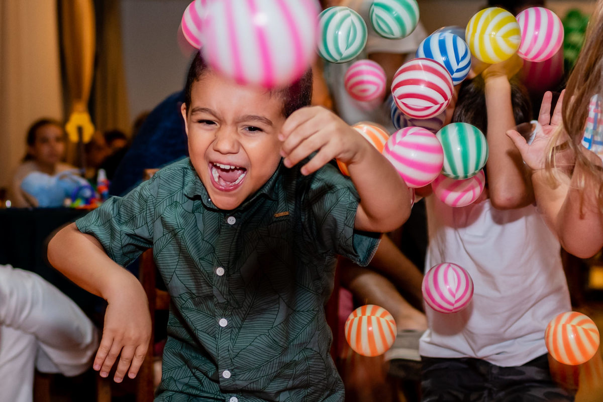 Aniversário Infantil de quatro anos do Pedro Lucas no Clube Açores na Tijuca - RJ. Imagens da Fotógrafa Infantil RJ Jaque Salles Fotografia