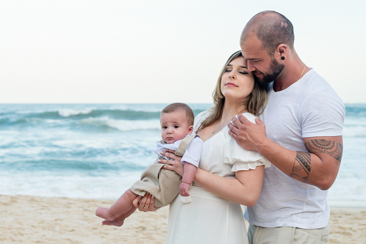 Fotografia RJ, ensaio fotográfico pré wedding na prainha com os noivos Felipe e Nathália. Fotos da fotógrafa de casamento e de famílias Jaque Salles