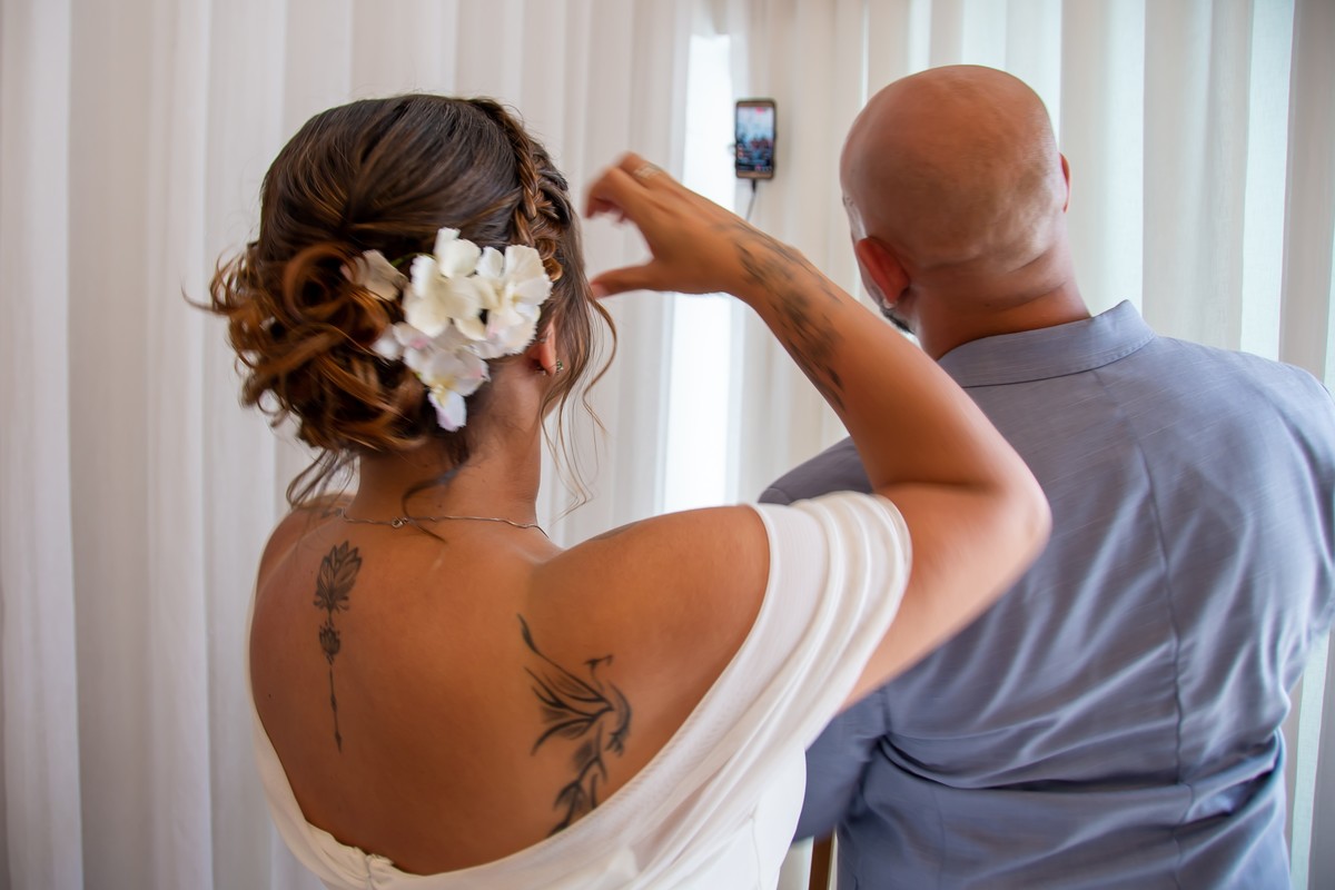 Aqui fiz fotos de detalhes da noiva suas tatuagem 