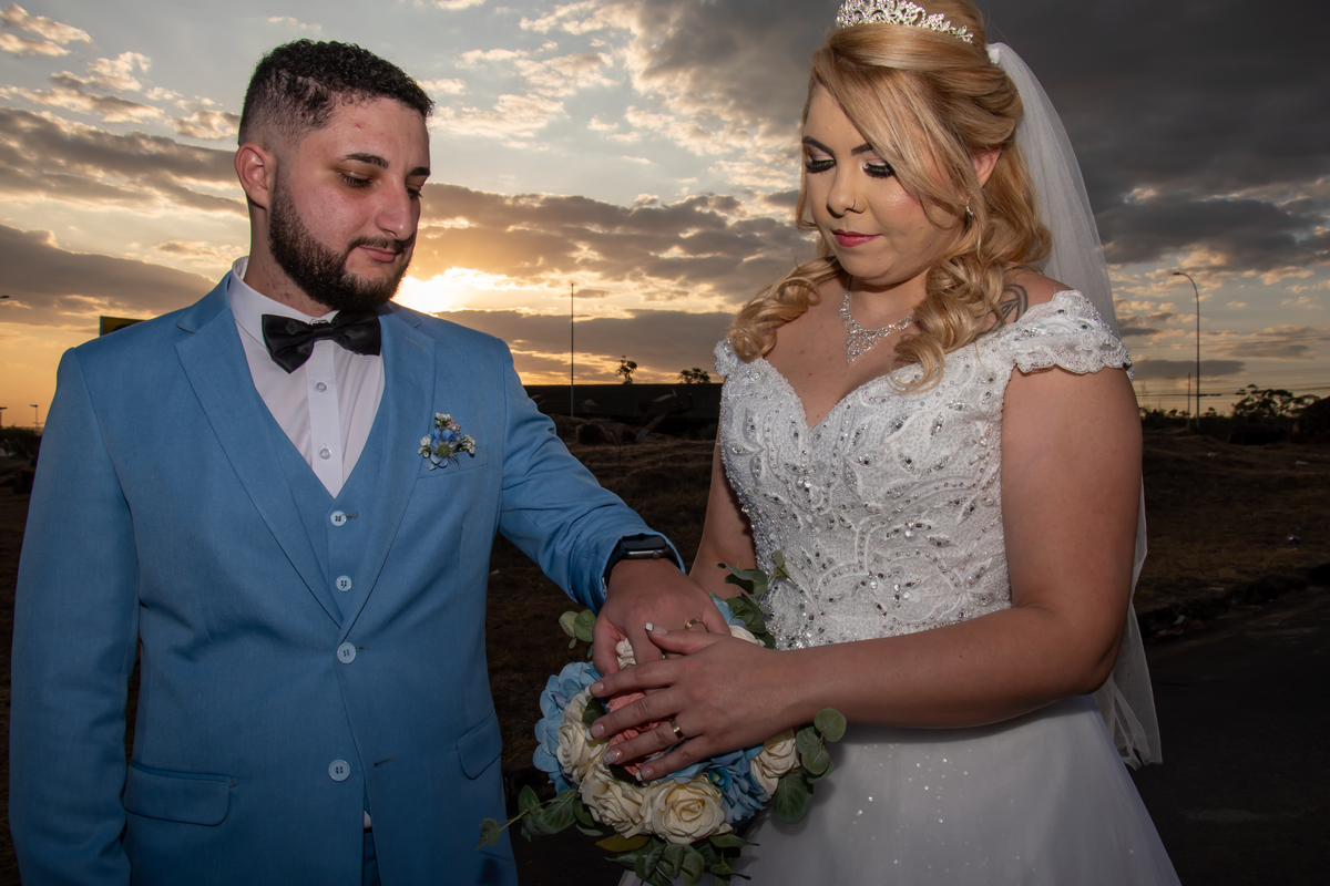 No fundo do Cartório Colorado apois a cerimônia Civil fiz um mini ensaio street wedding