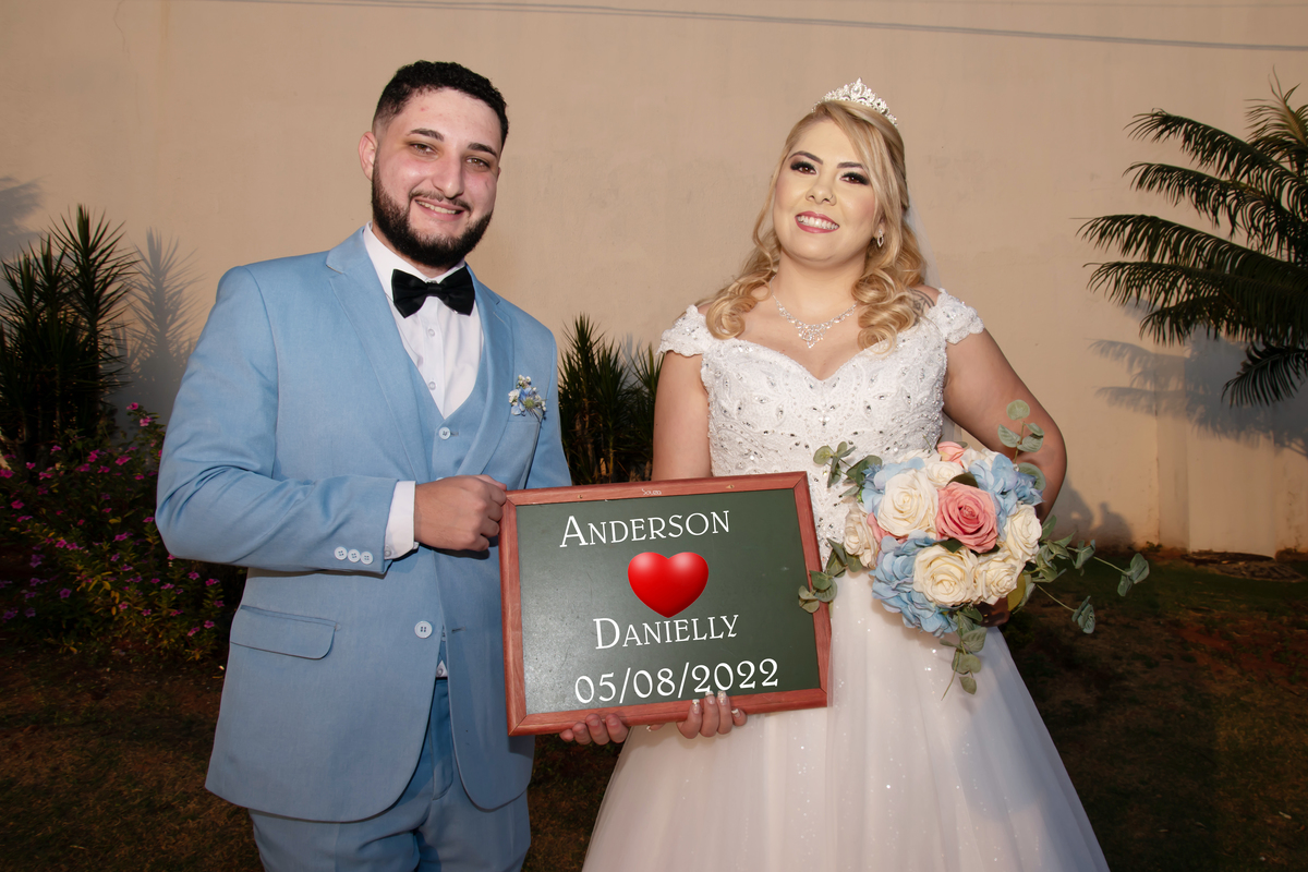 No fundo do Cartório Colorado apois a cerimônia Civil fiz um mini ensaio street wedding